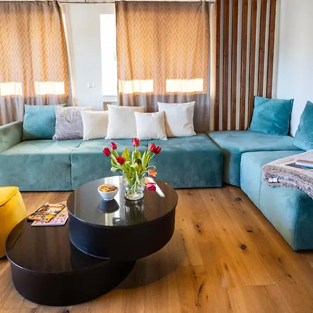 Sope Skylodge 05 - Lorena's Bollenhut - Oberried, Schauinsland Apartment *